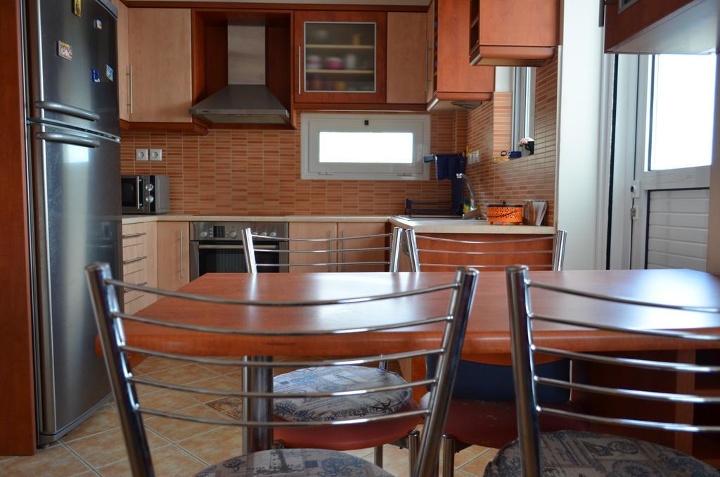 Giorgis Home Seafront Schinias Exterior foto